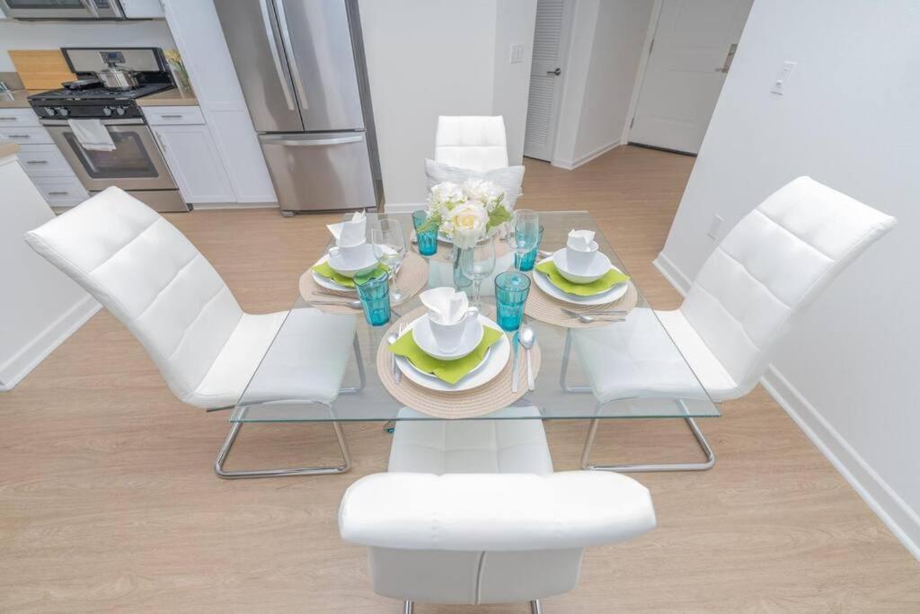 Amazing 2 Bedroom 7 Min From Disneyland W Free Parking Anaheim Eksteriør bilde