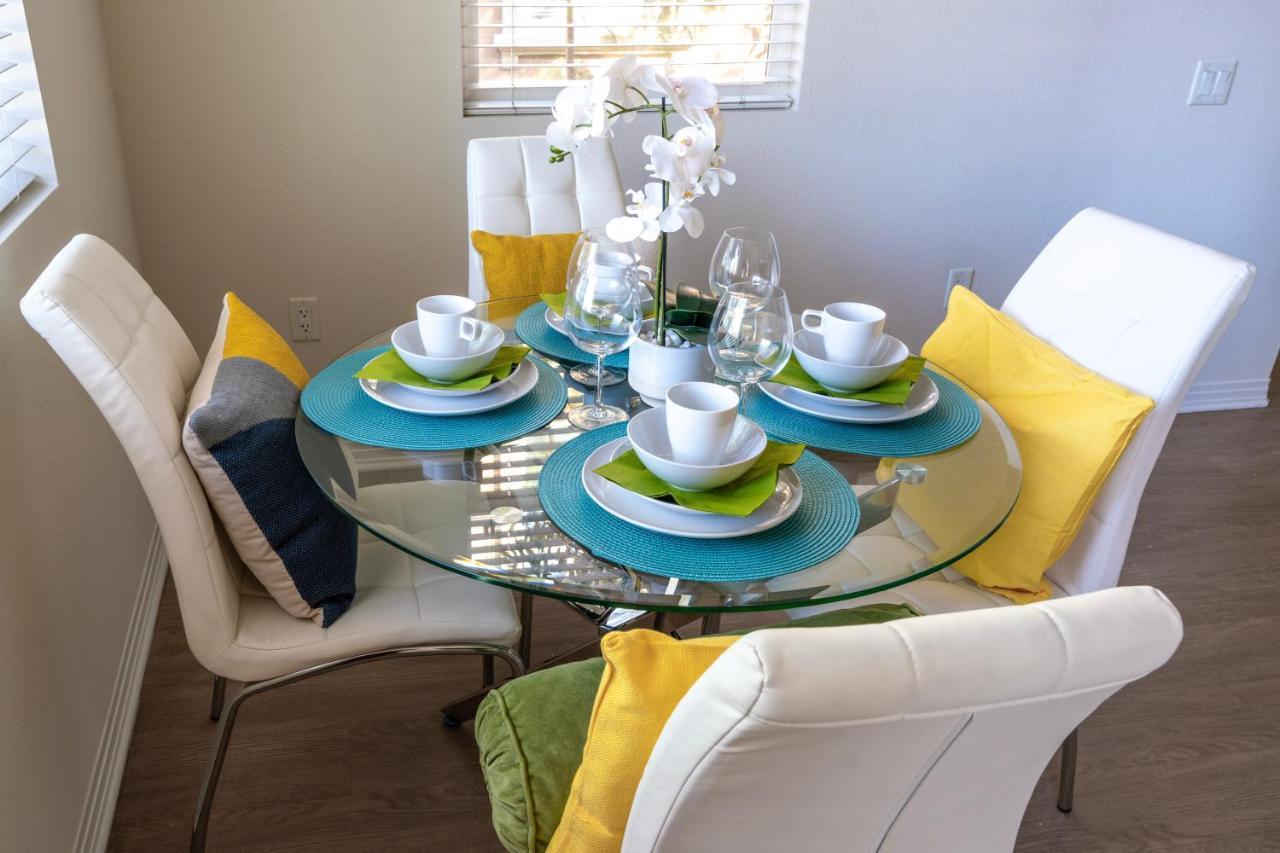 Amazing 2 Bedroom 7 Min From Disneyland W Free Parking Anaheim Eksteriør bilde