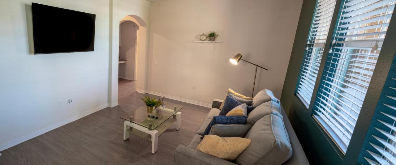 Amazing 2 Bedroom 7 Min From Disneyland W Free Parking Anaheim Eksteriør bilde